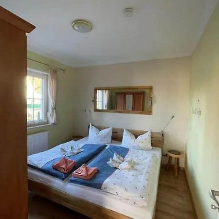 Ottosin Mit Terrasse Und Garten Dargen